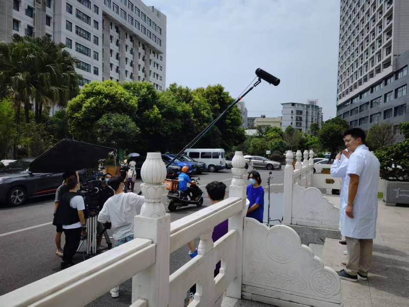 抚松县广告片拍摄公司低成本实现高规格制作的诀窍